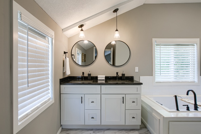 Building Photo - 7105 N Walnut St