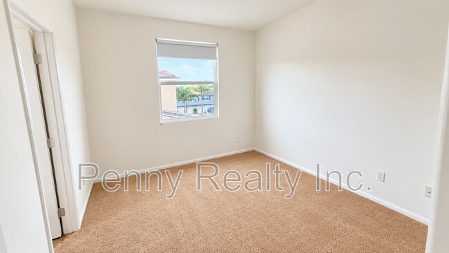 Building Photo - 3011 Pacific Palm Way