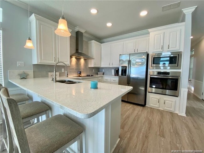 Building Photo - 18 NE Nautical Pl