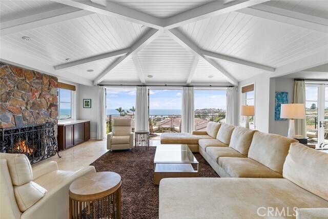 Building Photo - 322 Emerald Bay