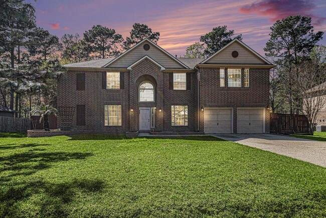 Building Photo - 907 Hinsdale