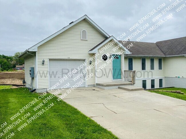 Primary Photo - 145 Christie Ln