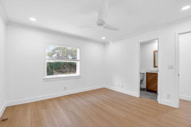 Building Photo - 4896 Neros Dr