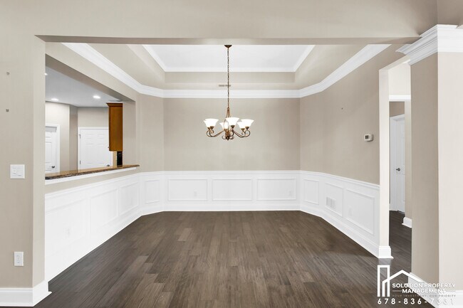 Building Photo - 5358 Manor View Dr NW
