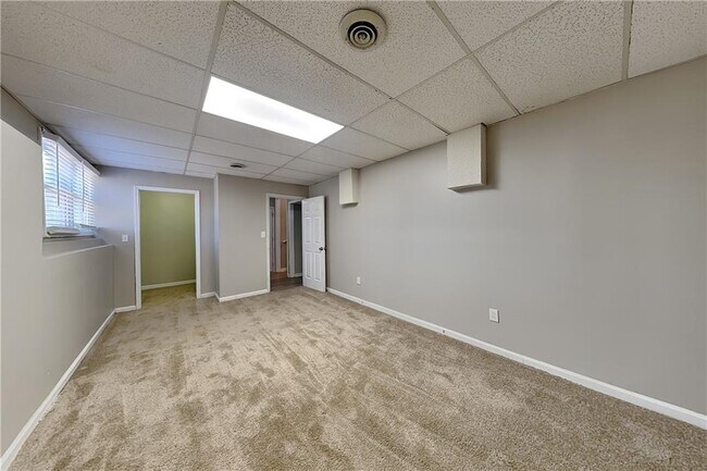 Building Photo - 43 Apple Jack Dr