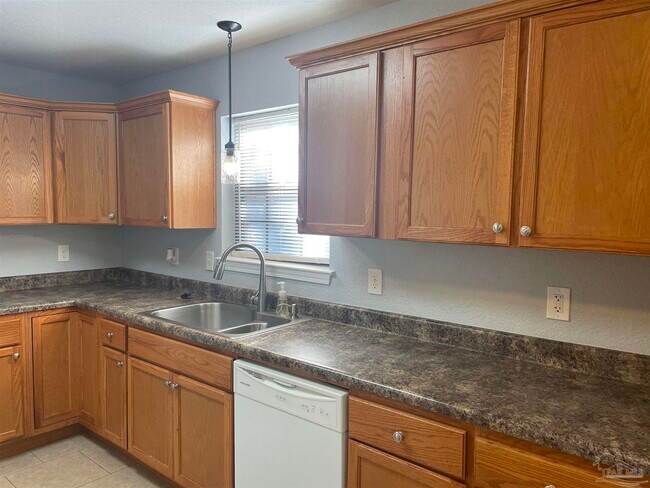 Building Photo - 5067 Serry Ln