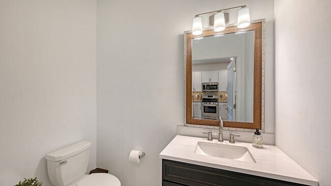 Building Photo - 15160 Lyla Ter