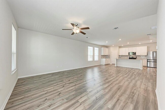 Building Photo - 1021 Lone Peak Wy