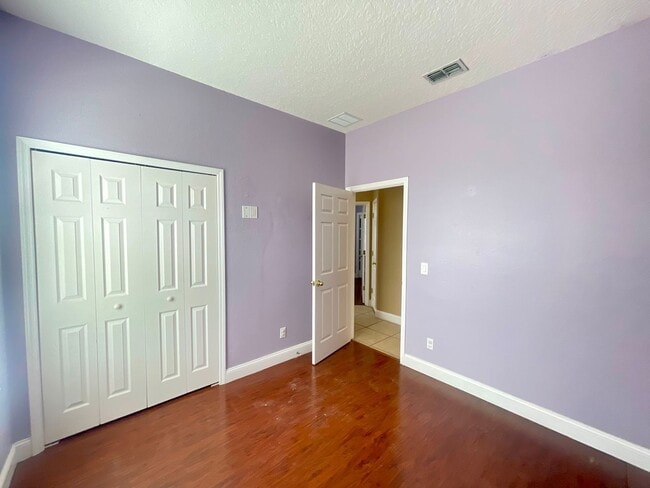 Building Photo - 10366 Cypress Knee Cir
