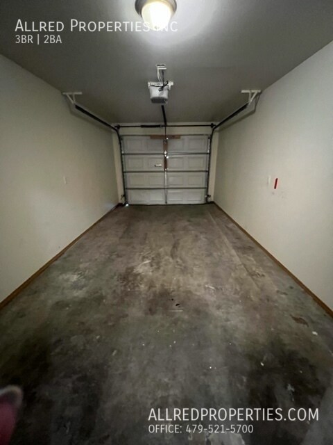 Building Photo - 1675 Evalyn Cir