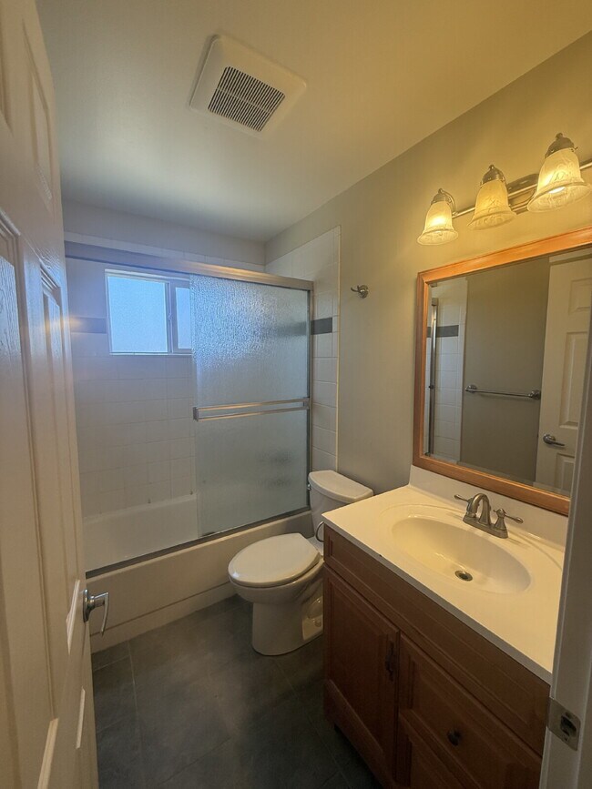 Building Photo - Charming 3 Bedroom, 2 Bathroom Livermore Home with Pool & Private Backyard Oasis