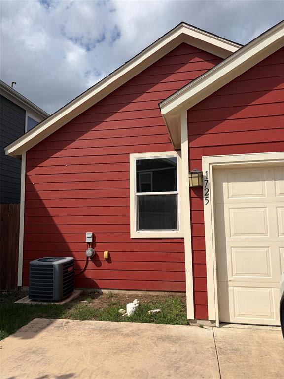 Building Photo - 1725 Arbor Knot Dr