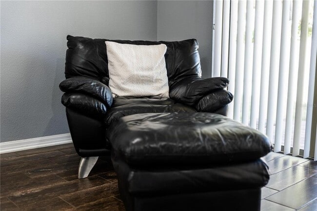 Building Photo - 5151 Ravena Ave E