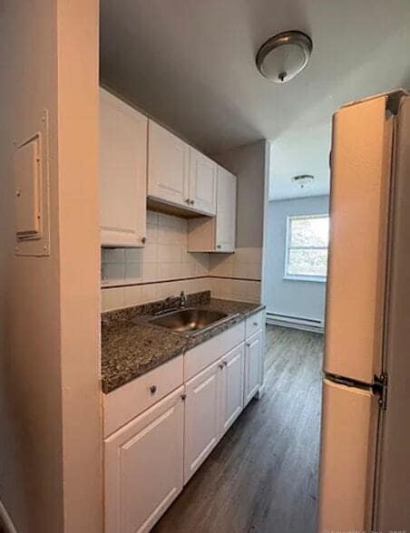 Primary Photo - 217 Hollister Ave