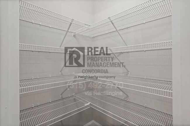 Building Photo - 338 Crusaw Dr