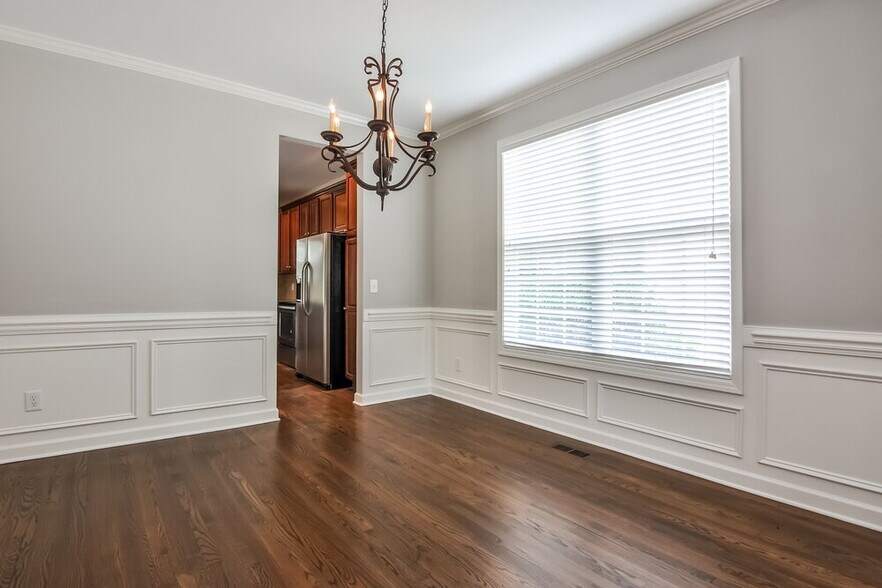 Building Photo - 1320 Trailing Rose Ct