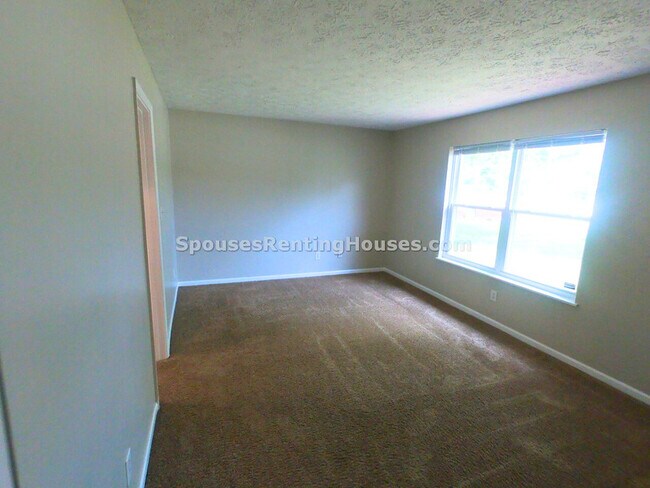 Building Photo - 7648 Camberwood Dr