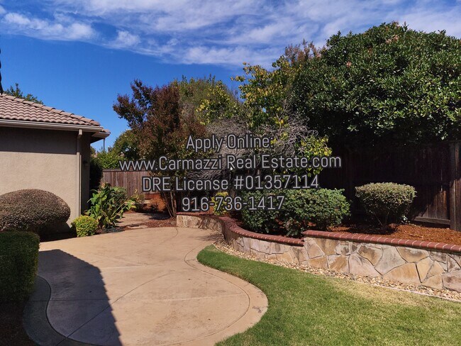 Building Photo - 1201 Souza Way