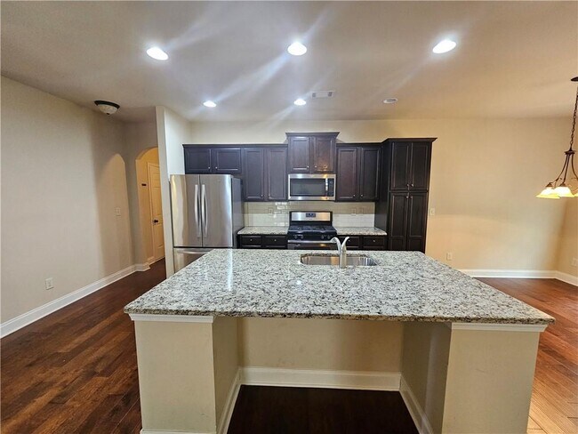 Building Photo - 2792 Misty Ivy Dr