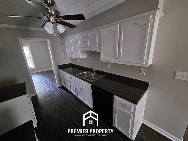 Building Photo - 6627 Winding Birch Dr