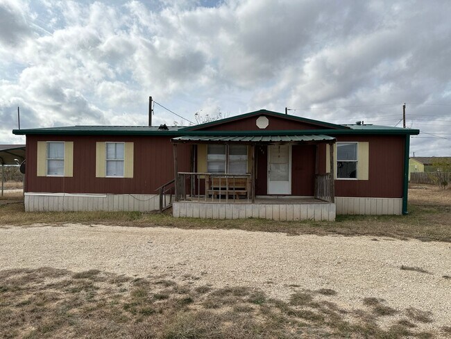 Primary Photo - 3/2 double wide in Tye!