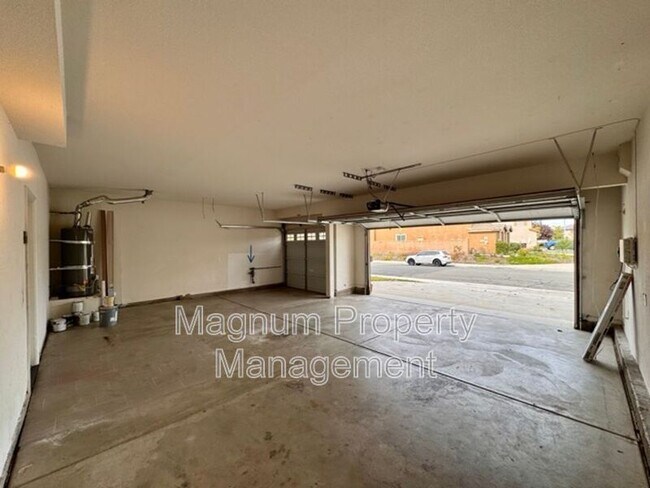 Building Photo - 29675 Ski Ranch St