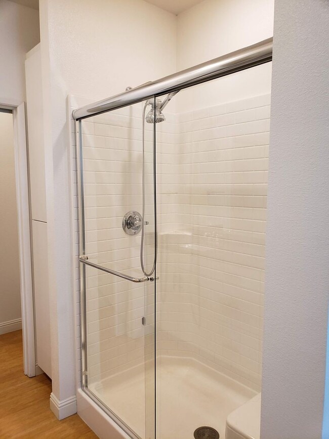 Building Photo - Otay Mesa: 2bd/3.5ba Playa Del Sol Multi Level Townhome