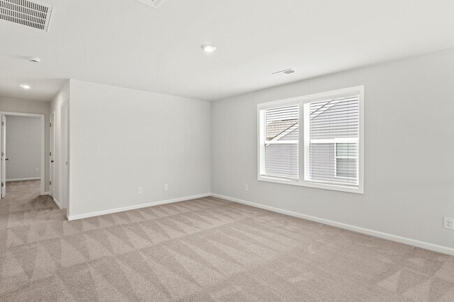 Building Photo - 644 Manitou Cir