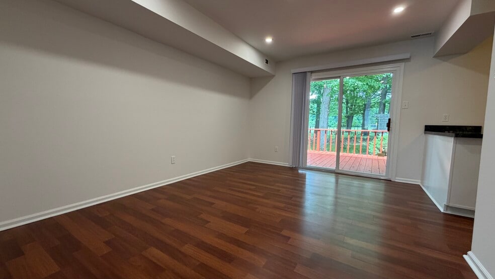 Building Photo - 4124 Salford Ct
