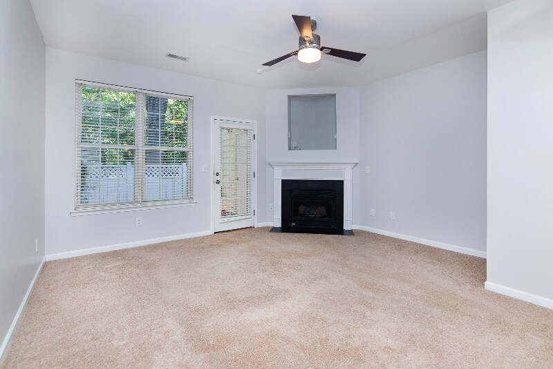 Building Photo - 8348 Chaceview Ct