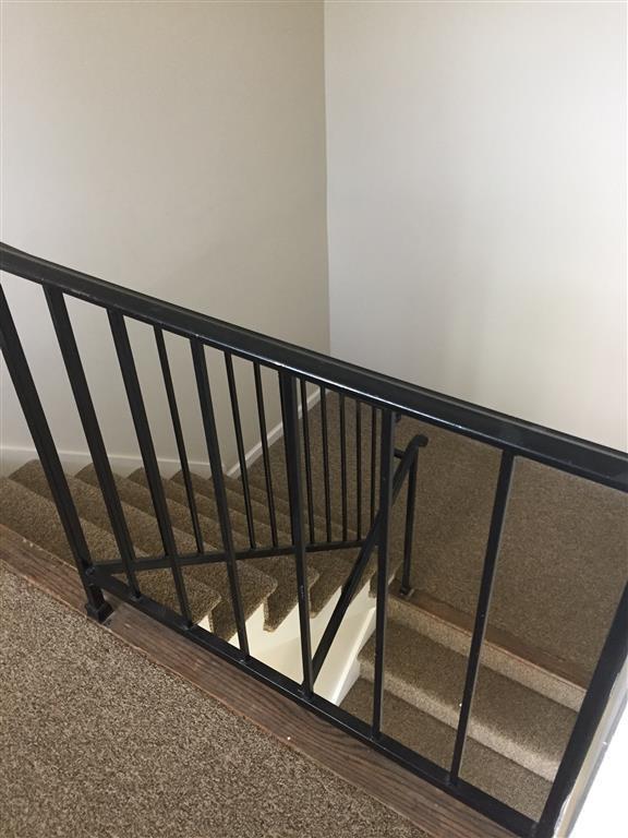 Building Photo - Condo Living Close to everything in Brentwood