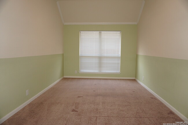 Building Photo - 6114 Oakwood Trail