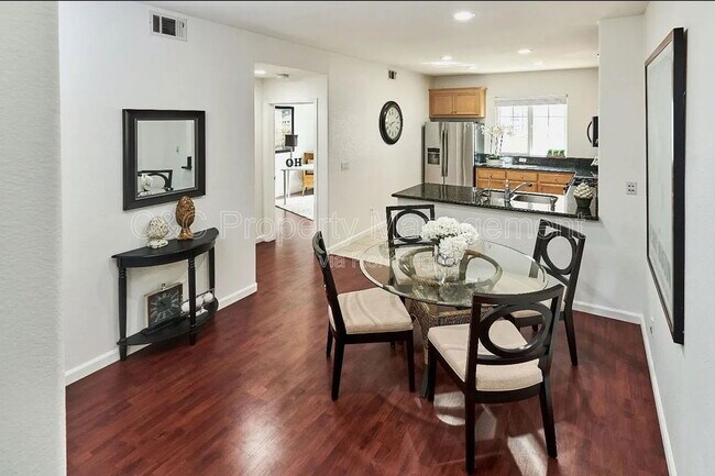 Building Photo - 2125 Winepol Loop