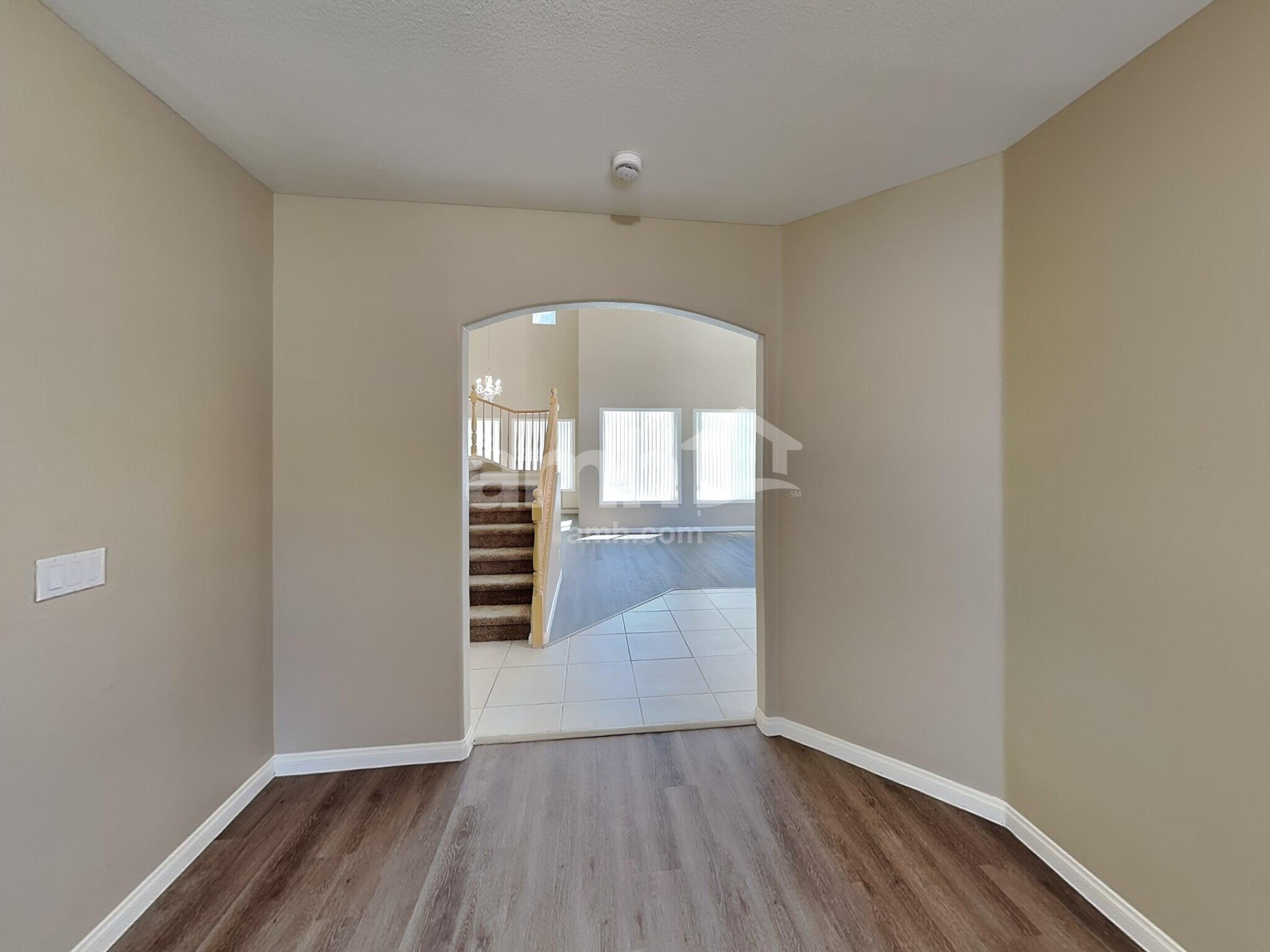 Building Photo - 10820 Canisteo St