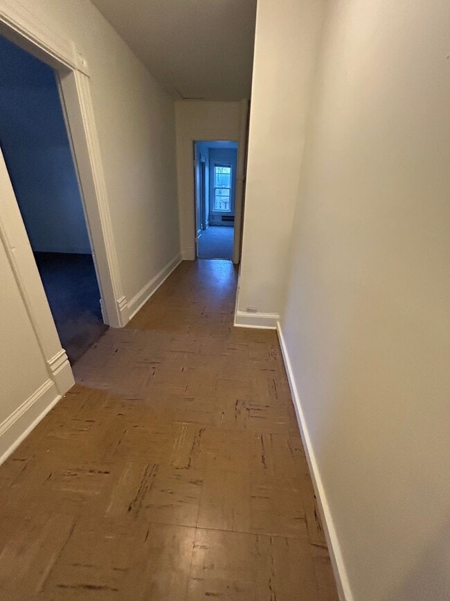 Building Photo - Market Street