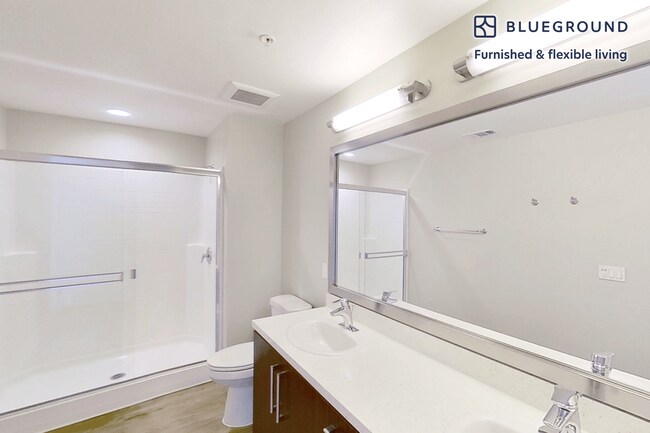 Building Photo - 1000 Lupine-SI FL2-ID12631A