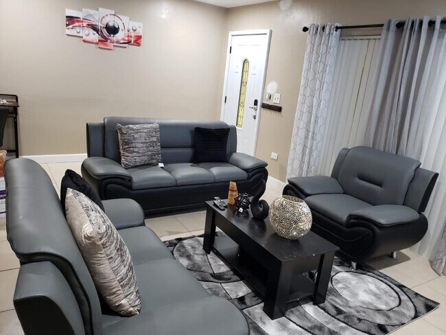 Building Photo - 7530 Miramar Pky