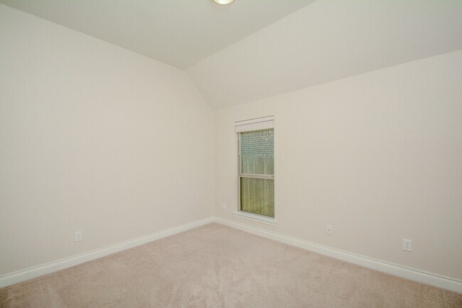 Building Photo - 28127 Knight Peak Dr