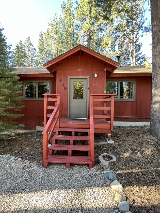 Building Photo - 510 Little Mountain Ln