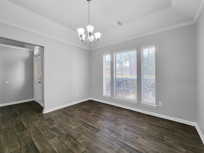 Building Photo - 13618 Cedar Point Dr