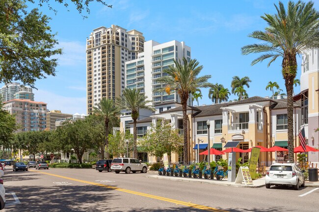 Building Photo - 511 16th St S