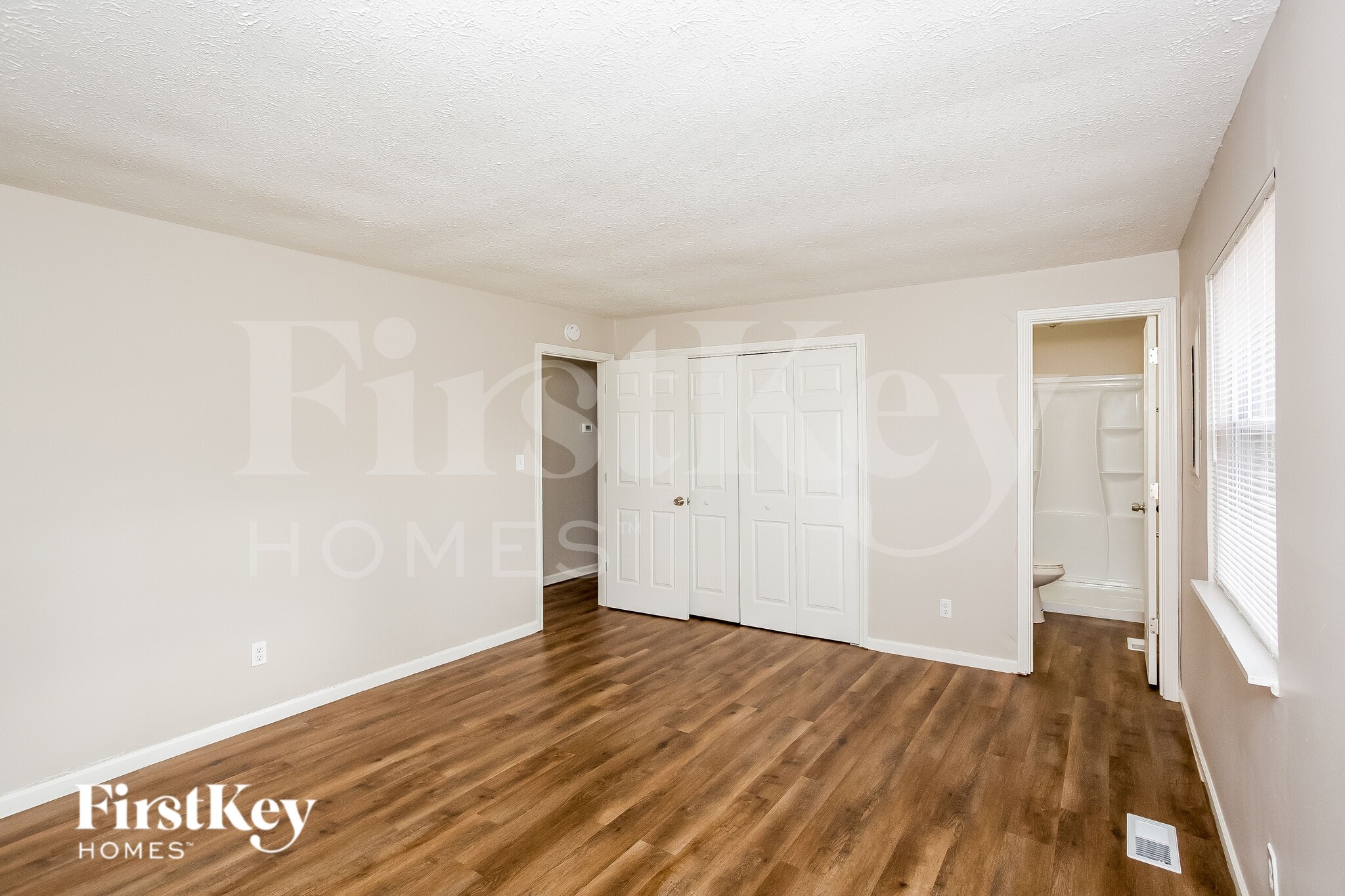 Building Photo - 5893 Beau Jardin Dr