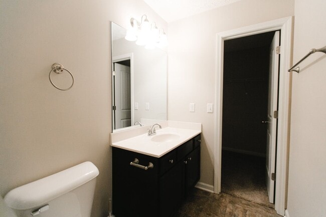 Building Photo - 924 Gamely Wy