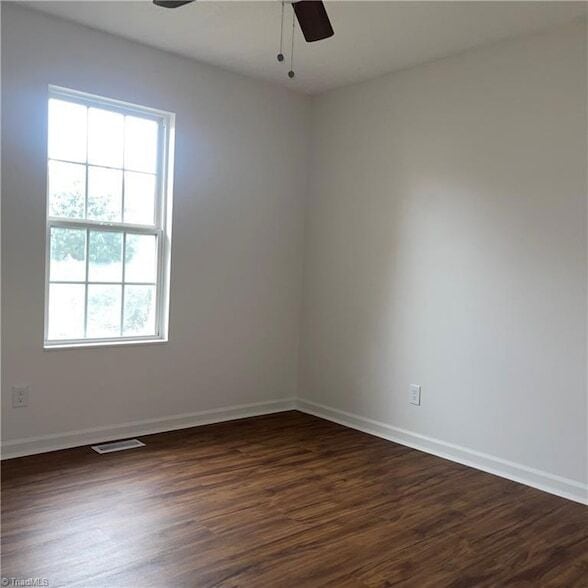 Building Photo - 1116 Raleigh Ct