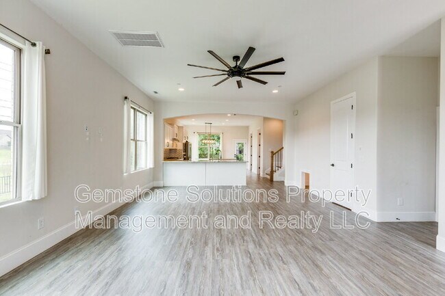 Building Photo - 101 Bellagio Villas Dr