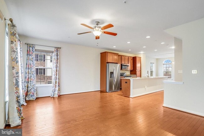 Building Photo - 5918 Jefferson Commons Way