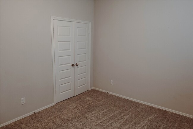 Building Photo - 26202 Emory Holw Dr