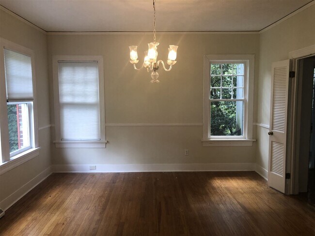 Building Photo - 1319 Peachtree St