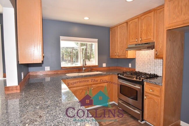 Building Photo - 11363 Cedar Ridge Dr