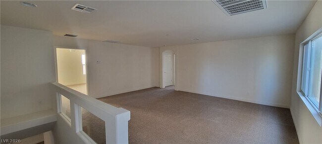 Building Photo - 5862 W Haleh Ave